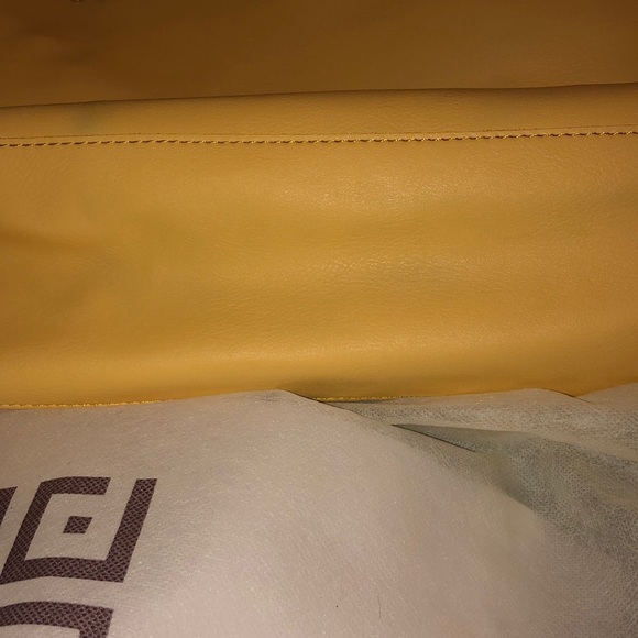 Handbag - Picture 6 of 8